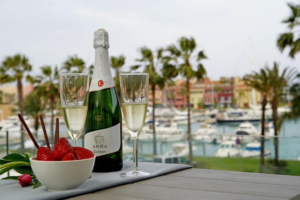 New & Modern Apartment - Marina, Sotogrande Buitenkant foto