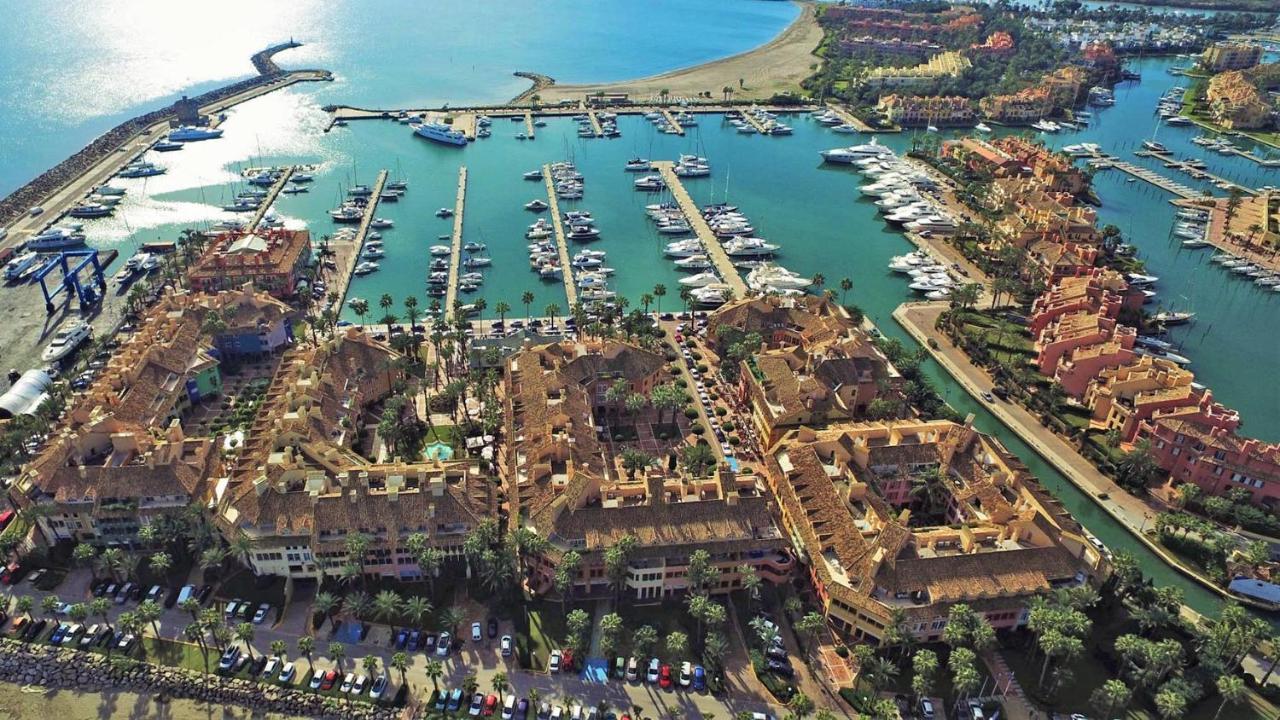 New & Modern Apartment - Marina, Sotogrande Buitenkant foto